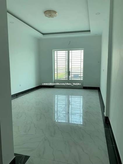 $250,000 Shophouse