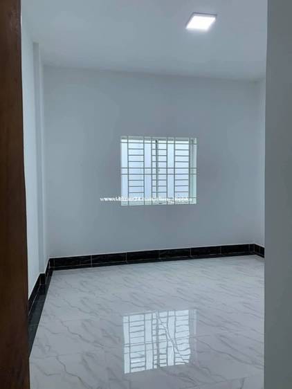 Shophouse Na prodej with 2 Parking Space