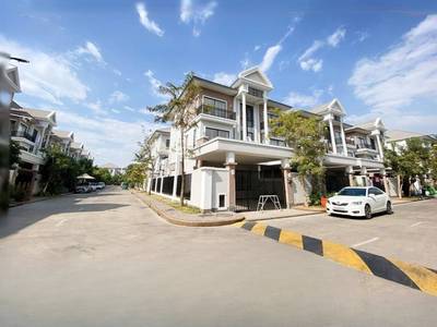 Borey Peng Huoth: The Star Platinum Roseville | 5 Bedrooms Twin Villa For Rent