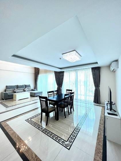 Olympia City | เพนท์เฮ้าส์ สำหรับเช่า ใน 7 Makara $2,300