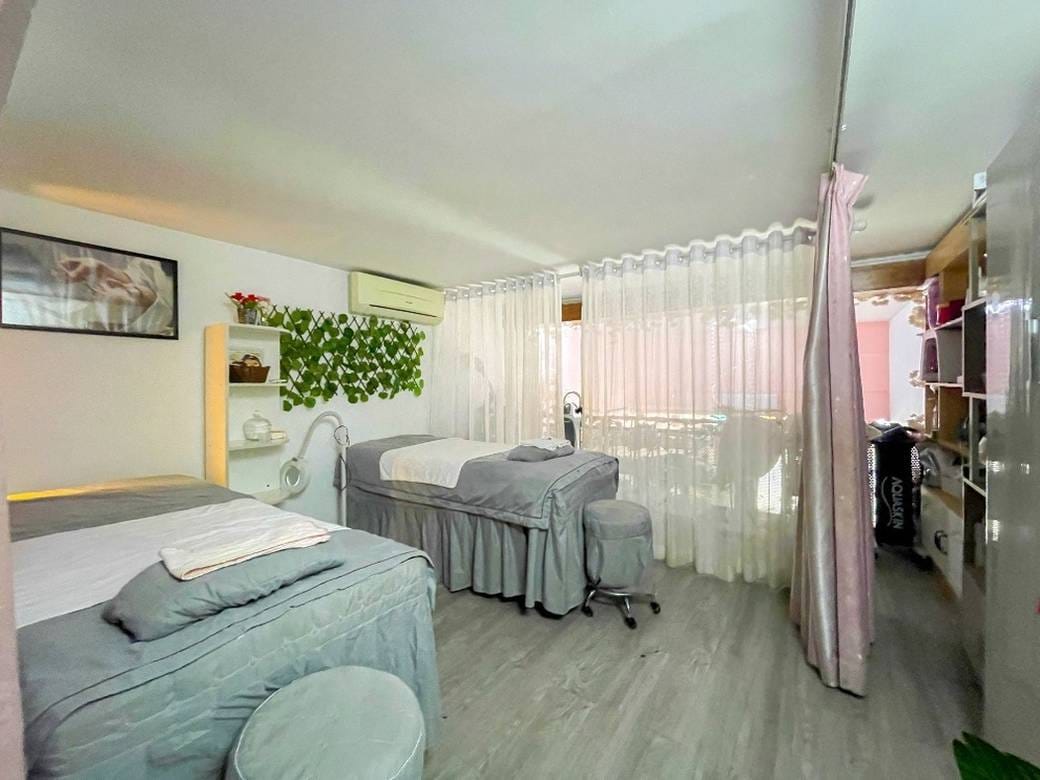 BKK 1 CommercialShophouse สำหรับเช่า ใน BKK 1