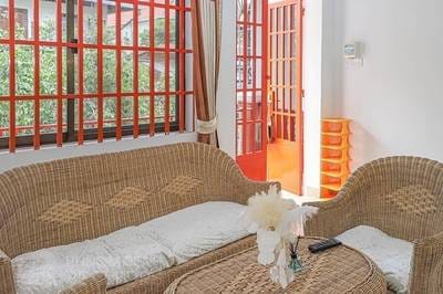 80 sqm Land Size Flat House K pronájmu