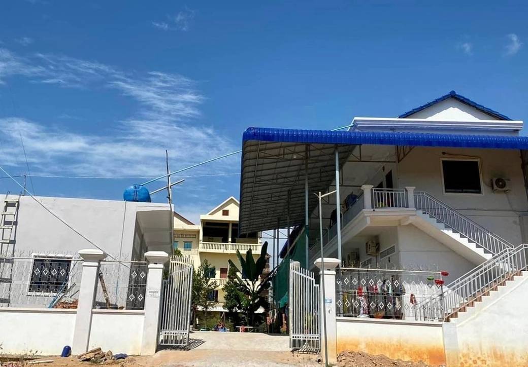502 sqm Land Size House and lot Na prodej