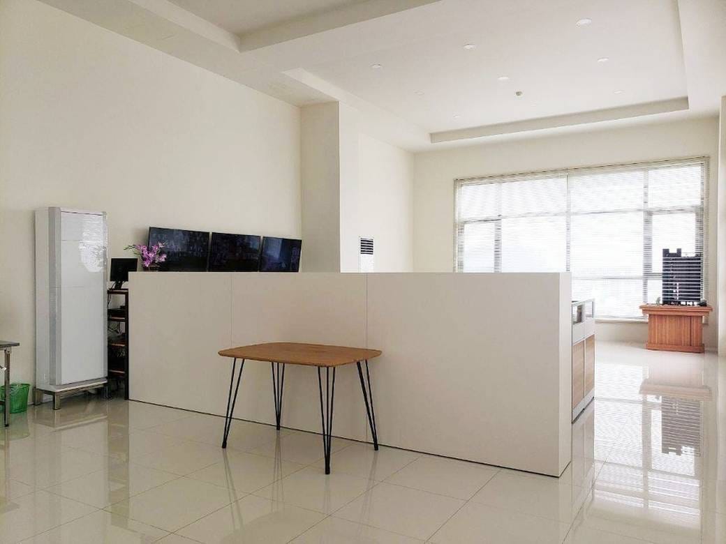 787 sqm Land Size Building For Rent