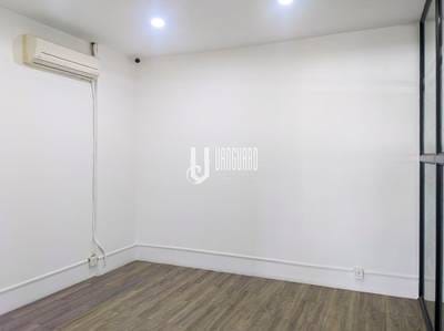 Bureaux À louer à Chamkarmon $1,050