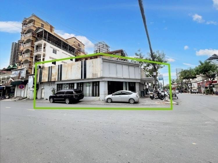 CommercialShophouse สำหรับเช่า ใน Boeung Trabek, Chamkarmon, Phnom Penh