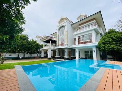 $11,000 Villa