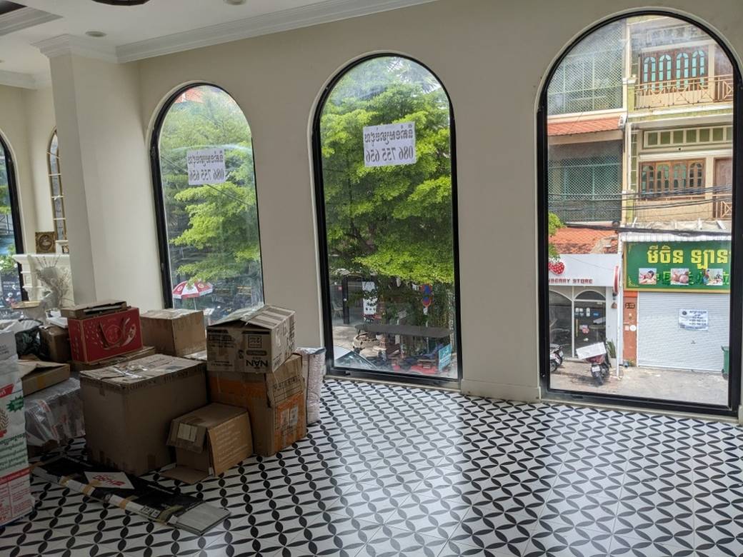 BKK 1 CommercialShophouse สำหรับเช่า ใน BKK 1