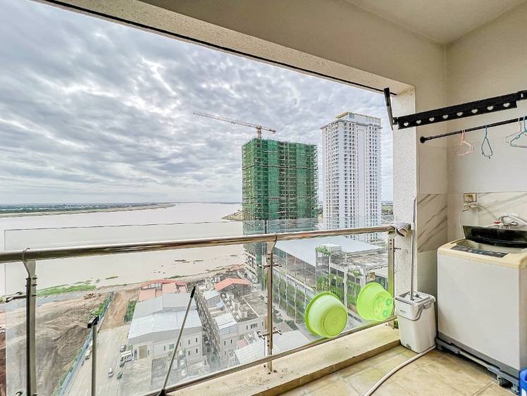 Tonle Bassac Condo Na prodej in Tonle Bassac