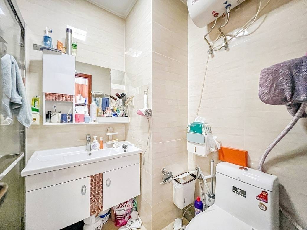 Condo Na prodej in Chamkarmon $110,000