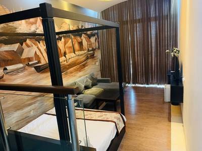 សណ្ឋាគារ សំរាប់ជួល មានកន្លែងចតរថយន្ត 1