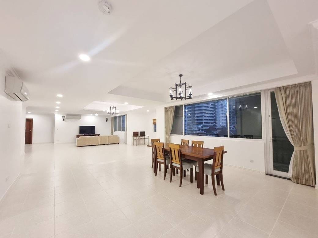 Apartment For Rent with 1 Parking Space