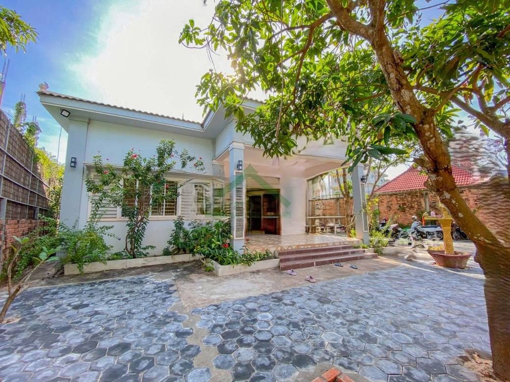 325 sqm Land Size House and lot For Sale