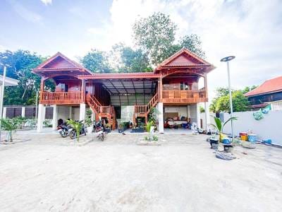 860平方米土地面积的House and lot出租