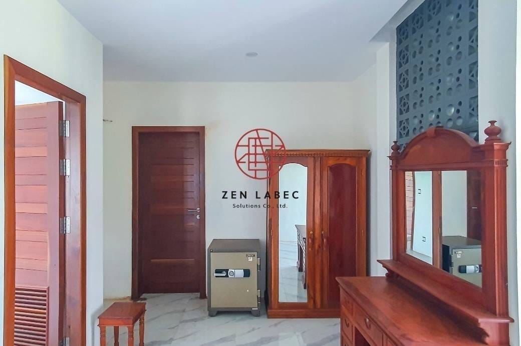 Chreav Villa For Sale in Chreav