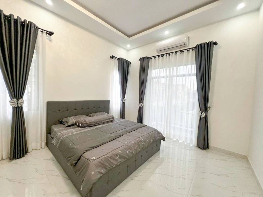 525 sqm Land Size Vila K pronájmu