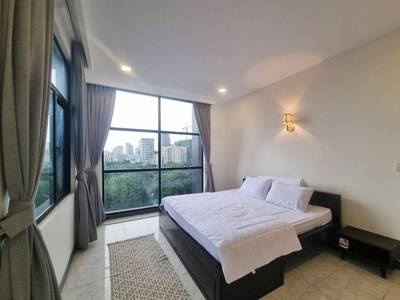 Apartment For Rent with 1 Parking Space