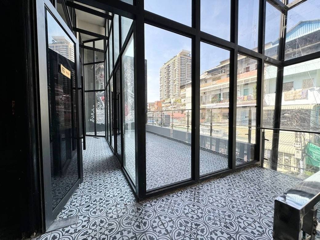 CommercialShophouse For Rent in Boeng Keng Kang $3,500