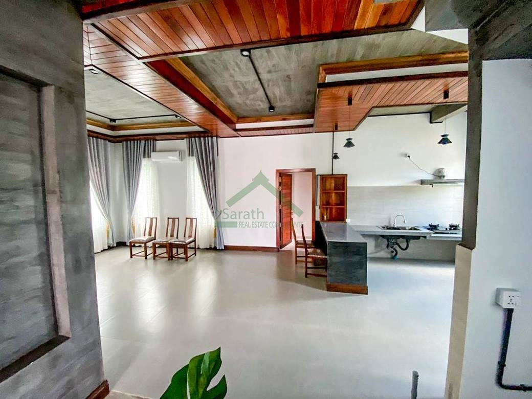 วิลล่า For Sale & Rent พร้อมที่จอดรถ 3 คัน