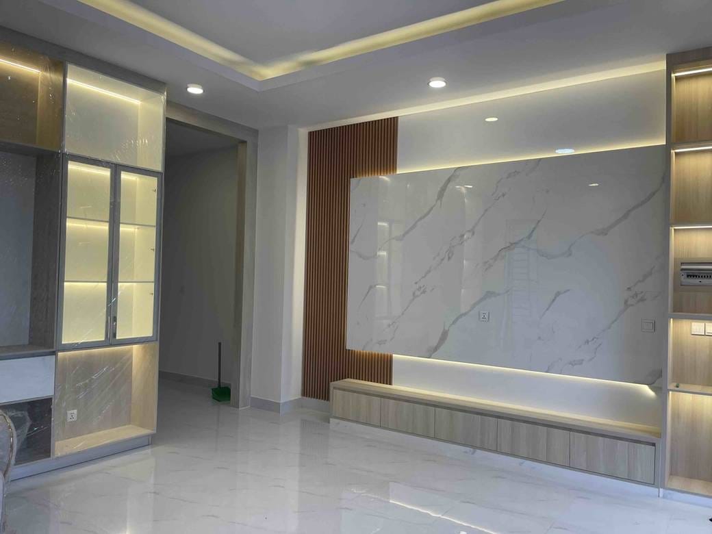 $295,000 Vila