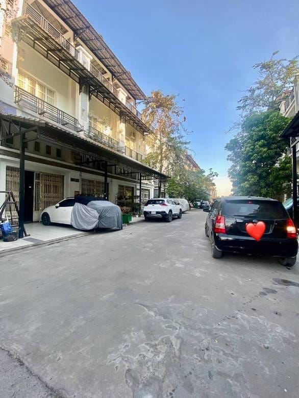 平房出售，位于, Nirouth分区, 铁桥头区, 金边