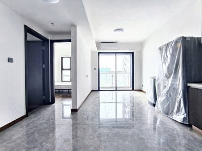 Meblowane Condo Na sprzedaż