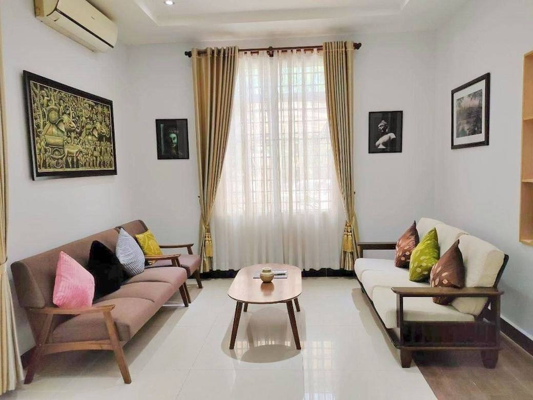 $1,900 Villa