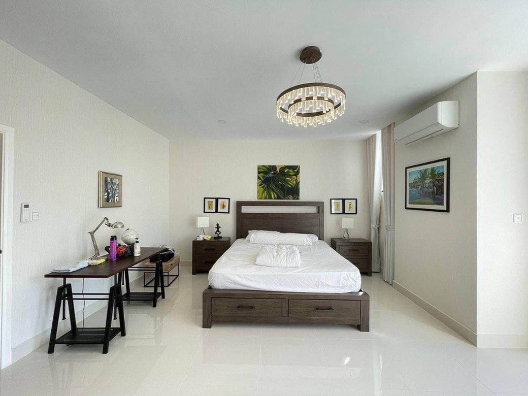 Villa À louer de 90 m² habitables à Chbar Ampov