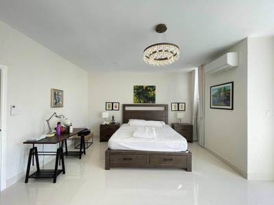 Villa À louer de 90 m² habitables à Chbar Ampov