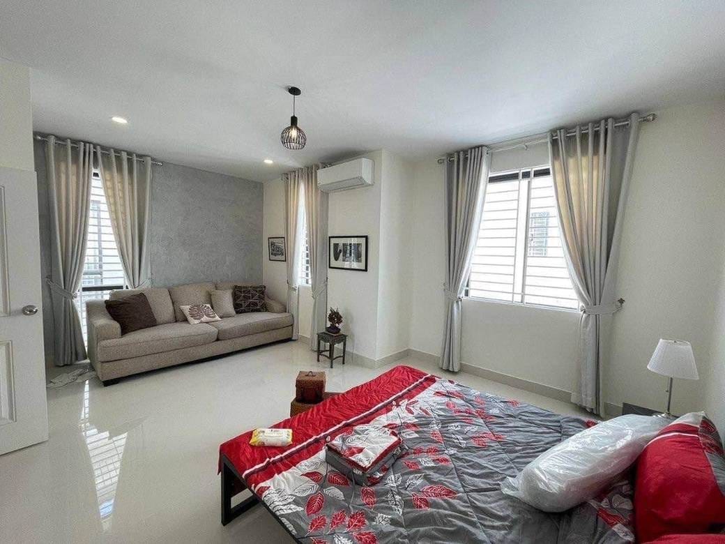 Villa À louer à, Nirouth, Chbar Ampov, Phnom Penh