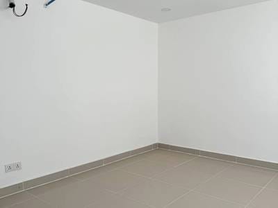 Chroy Changvar店屋出售，价格$250,000