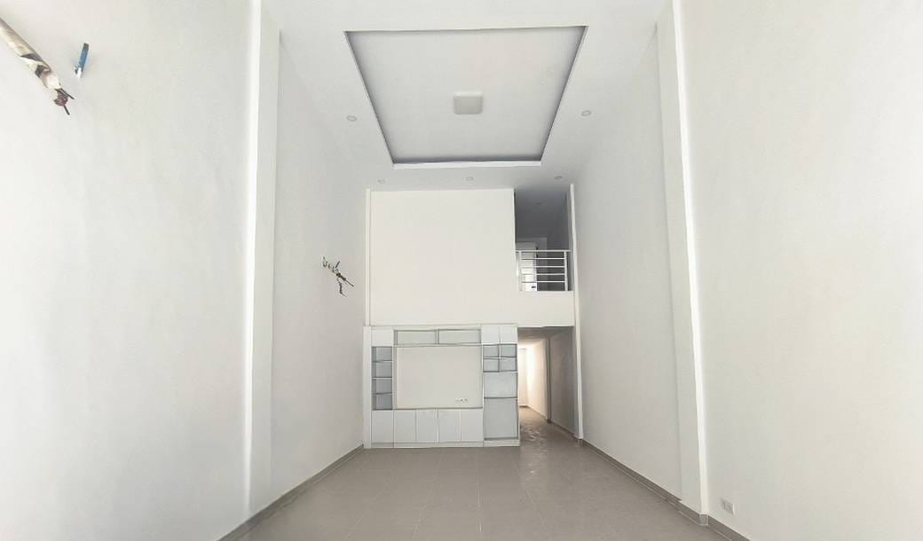 Chroy Changvar店屋出售，位于Chroy Changvar