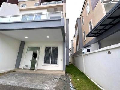 $230,000 双子别墅