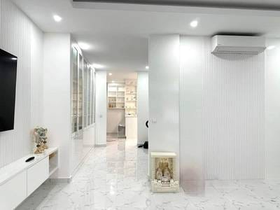 Chroy Changvar双子别墅出售，位于Chroy Changvar