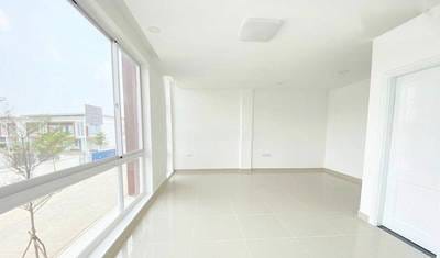 Chroy Changvar联排住宅出售，价格$120,000