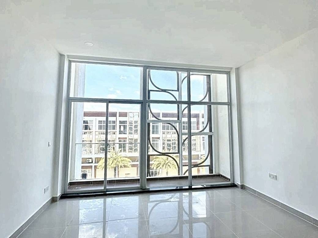 Shophouse For Sale in Chroy Changvar $260,000