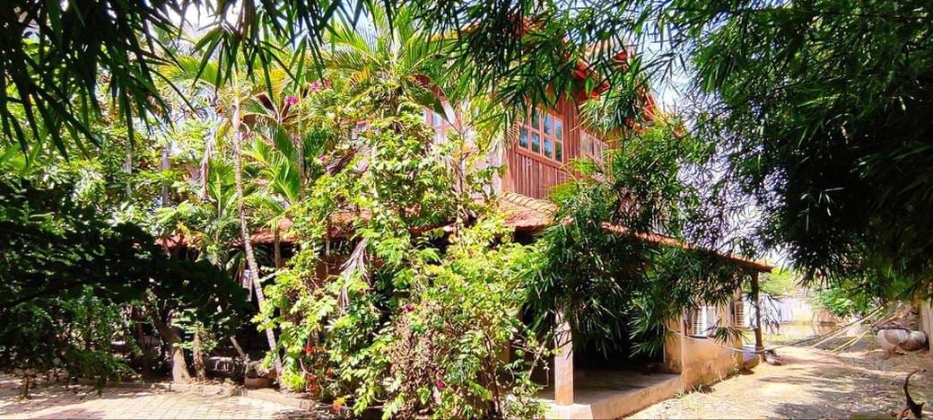 Relief À vendre de 1,456 m² de terrain pour $680,000