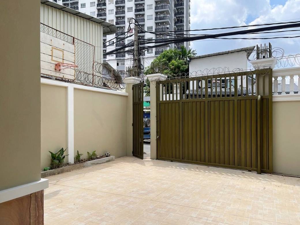 $680,000 Willa