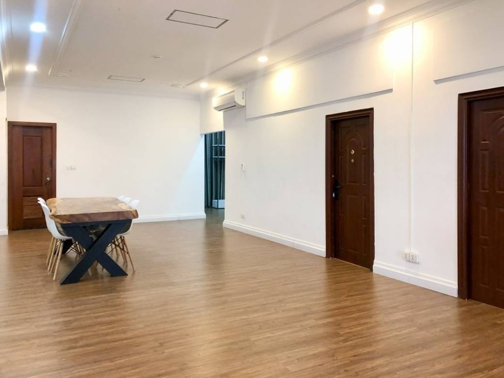 House and lot K pronájmu in Daun Penh $1,700