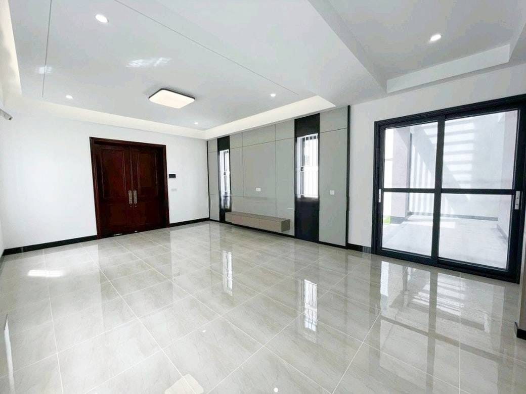 Villa For Sale in Chroy Changvar $430,000