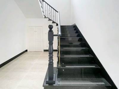 336 sqm Living Size Villa For Sale in Chroy Changvar