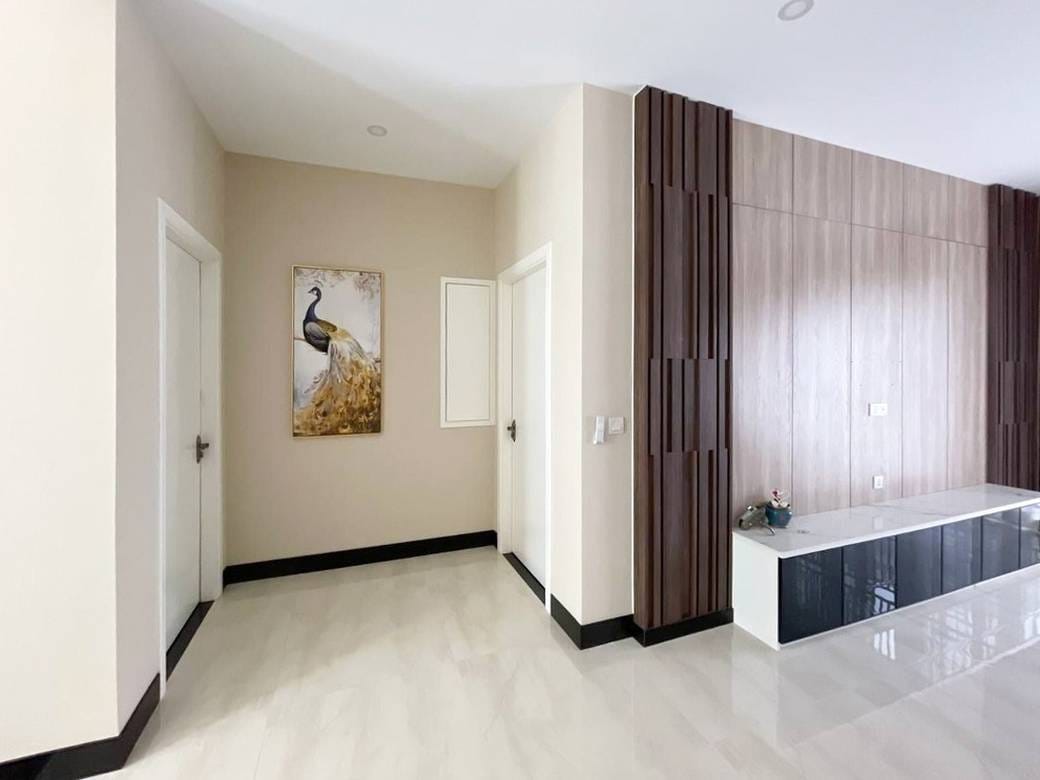 Villa For Sale in Chroy Changvar $850,000