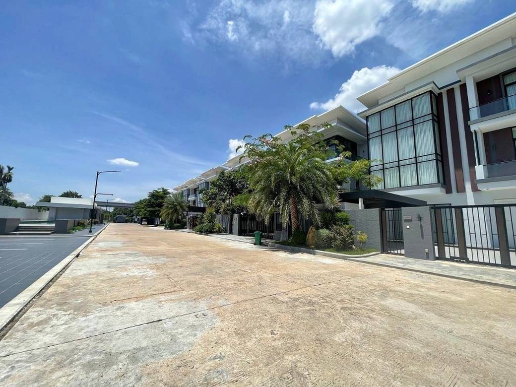 The Woods a Natha Residence | วิลล่า ราคา $1,300,000