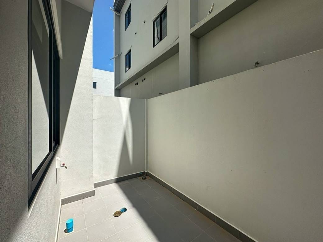 $700 Shophouse