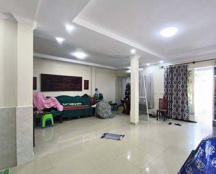 Preaek Aeng Flat House For Sale in Preaek Aeng