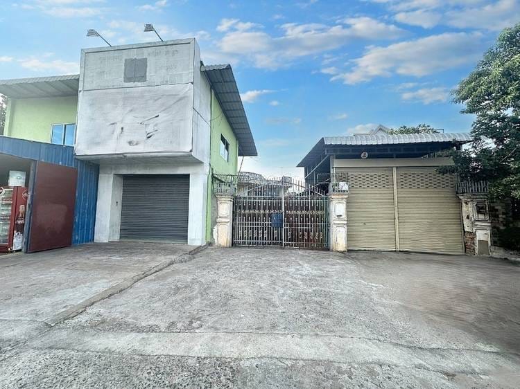 Warehouse For Rent in Tuek Thla, Sen Sok, Phnom Penh