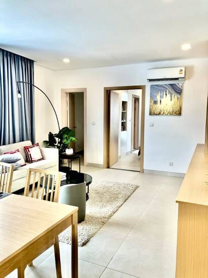 Zařízeno Condo K pronájmu