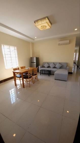 Condo Na wynajem w Toul Tum Poung 1, Chamkarmon, Phnom Penh