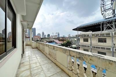 8卧室店屋出租，价格$2,700