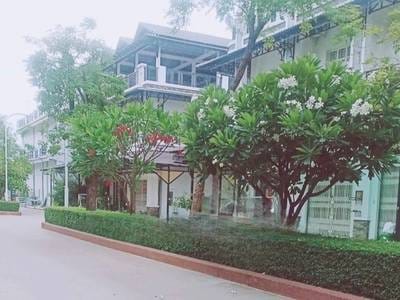 $102,000 Maison mitoyenne